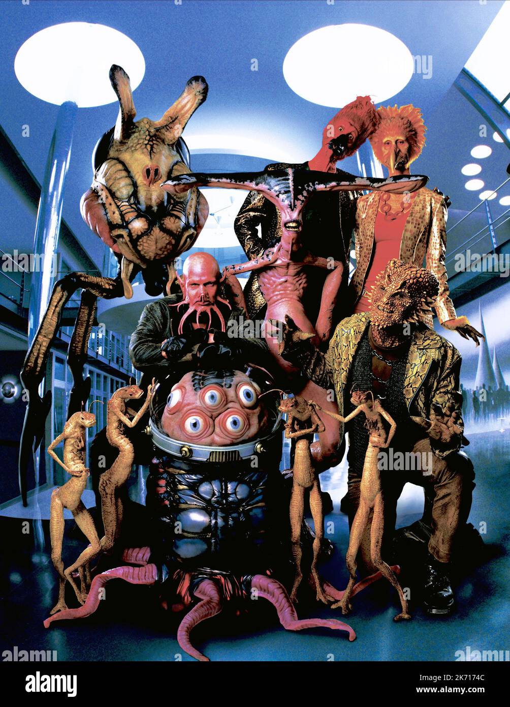 ROBOT calamari, MOSH VITICCI, BIRD persone, faccia di mais, WORM ragazzi, Men in Black II, 2002 Foto Stock