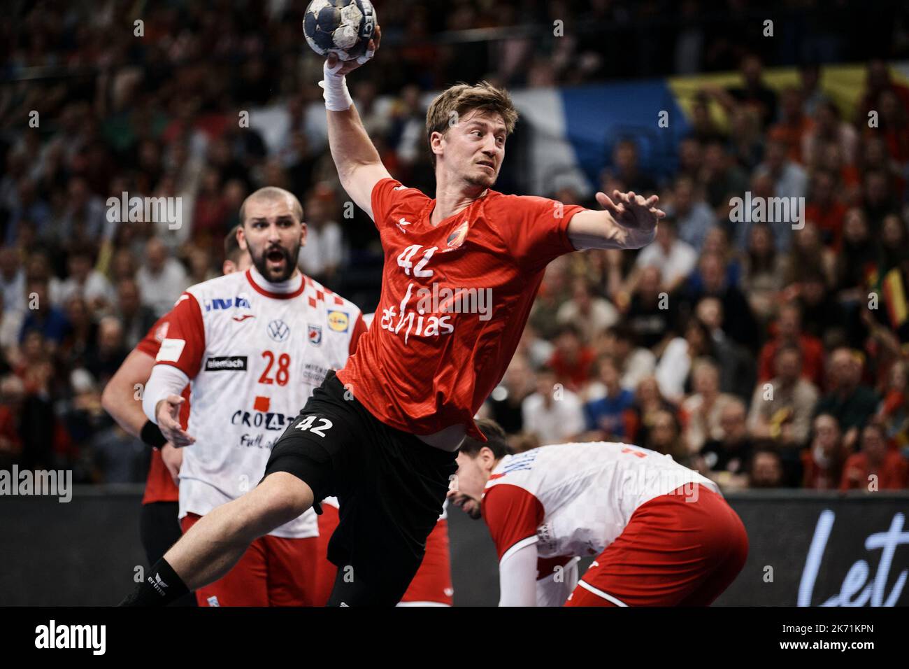 Questa foto mostra il belga Joris Gilles raffigurato durante la partita i Red Wolves, la squadra nazionale belga di pallamano contro la Croazia, una partita di qualificazione per Handball Euro 2024, a Hasselt, domenica 16 ottobre 2022. FOTO BELGA ALAIN DECAMPS Foto Stock