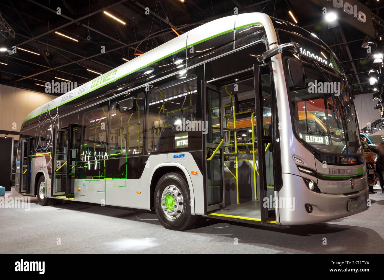 Veicolo elettrico Marcopolo Attivi Padron MP21 400BED in mostra al LAT.BUS 2022 show, che si svolge nella città di São Paolo. Foto Stock