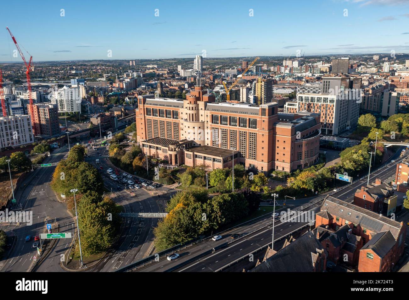 LEEDS, REGNO UNITO - 28 SETTEMBRE 2022. Una vista aerea dell'edificio della Quarry House nell'area di Quarry Hill di Leeds, sede principale della Gove del Regno Unito Foto Stock