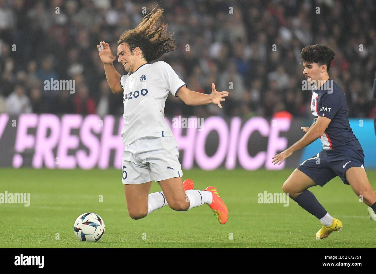 Parigi, Francia. 16th Ott 2022. Durante la partita Ligue 1 Uber mangia Parigi Saint-Germain contro Olympique de Marseille allo stadio Parc des Princes il 16 ottobre 2022 a Parigi, Francia. Photo by Christian Liewig/ABACAPRESS.COM Credit: Abaca Press/Alamy Live News Foto Stock