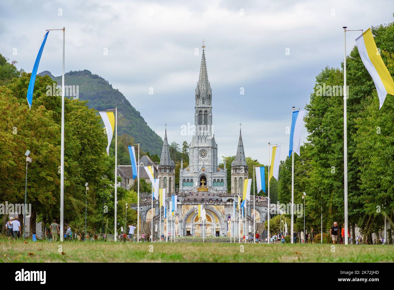 Lourdes, Francia. Settembre 2, 2022. Vista della Basilica nel Santuario di nostra Signora Foto Stock