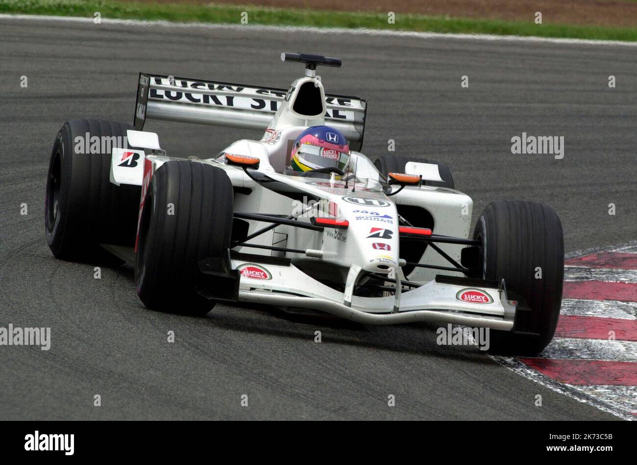 FOTO ARCHIVIO: 25 anni fa, il 26 ottobre 1997, Jacques Villeneuve diventa campione del mondo di Formula 1, Formula 1, GP di Spagna a Barcellona il 04/28/2002 Jacques VILLENEUVE, CAN, BAR-Honda, Aktion, QF ?SVEN SIMON, Huyssenallee 40 -42,45128 e ssen #tel.0201/45 56#fax 0201/23 45 39#account 1428150 Commerzbank e ssen BLZ 36040039. Foto Stock