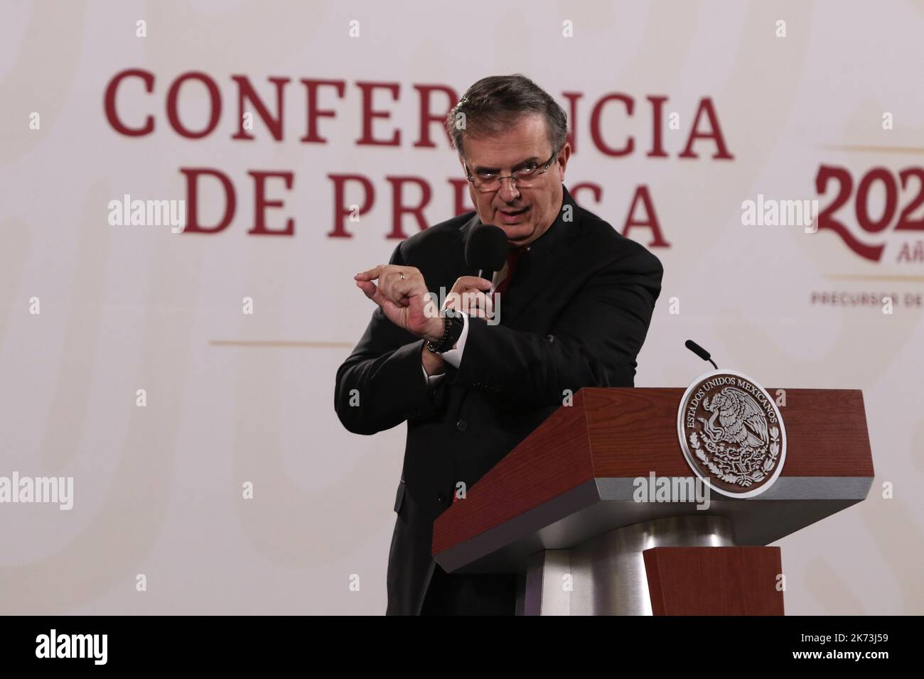 Città del Messico, Messico. 14th Ott 2022. 13 ottobre 2022, Città del Messico, Messico: Il ministro degli Affari Esteri Marcelo Ebrard durante la conferenza giornaliera del Presidente del Messico, Lopez Obrador. Il 13 ottobre 2022 a Città del Messico. (Foto di Ismael Rosas/ Eyepix Group/Sipa USA) Credit: Sipa USA/Alamy Live News Foto Stock