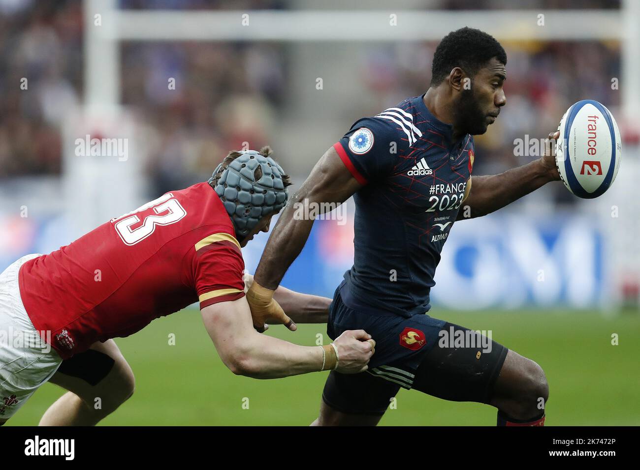 Il francese Noa Nakaitaci corre con la palla durante la RBS 6 Nations 2017 Rugby Union match tra Francia e Galles il 18 marzo 2017 allo Stade de France a Saint Denis, Francia - Foto Benjamin Cremel/IP3 Foto Stock