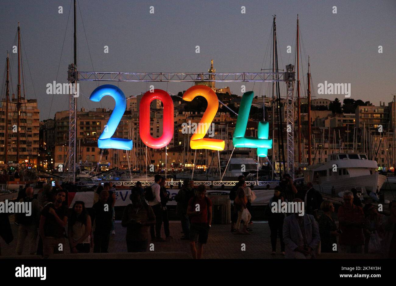 MARSIGLIA il 13th settembre 2017 - il Comitato Olimpico Internazionale ha nominato Parigi come sede delle olimpiadi del 2024. Celebrazione a Marsiglia Foto Stock