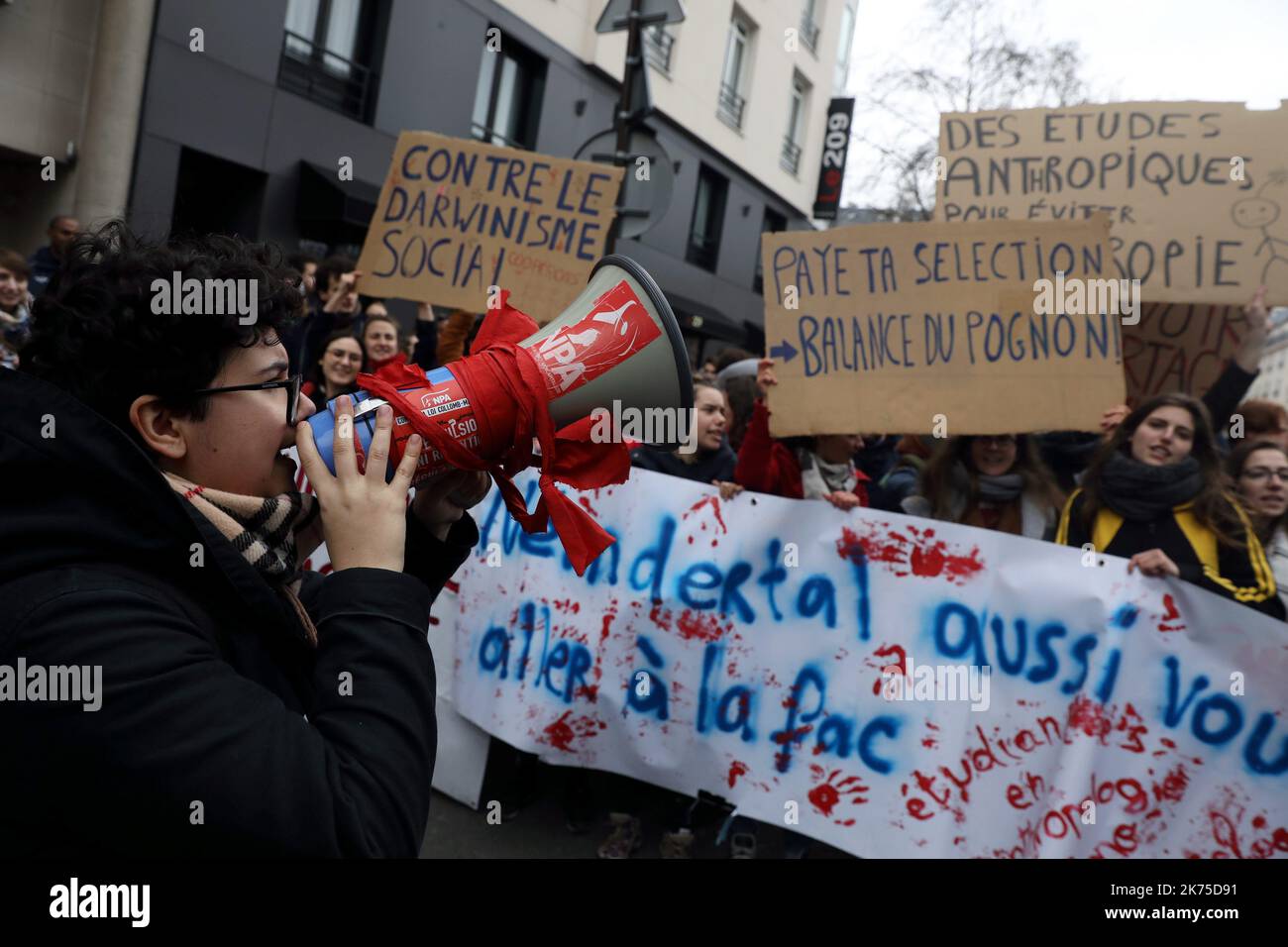 I francesi scioperi PARIGI 22 2018 MARZO i manifestanti marciano in tutta la Francia Foto Stock