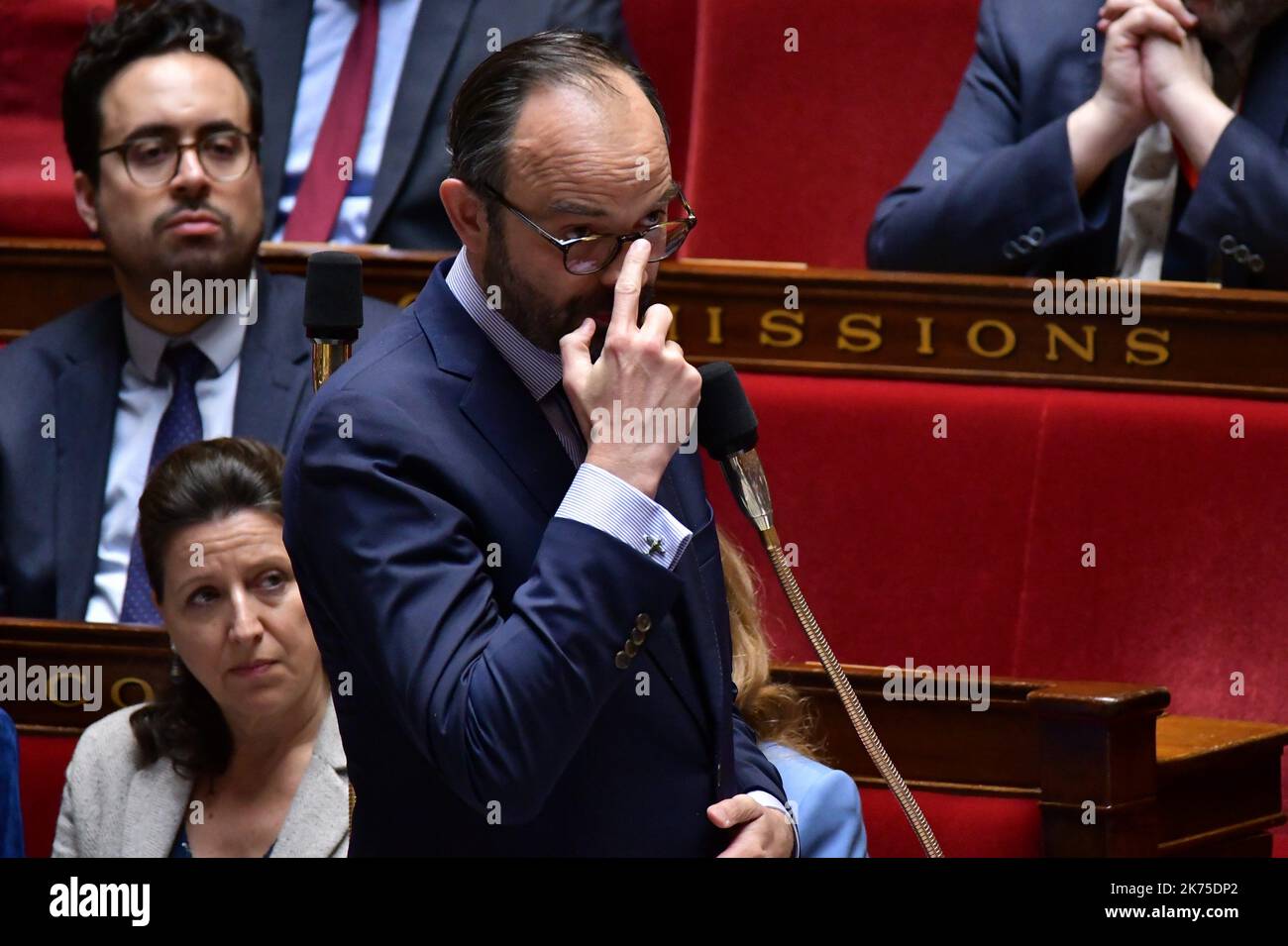 Il primo ministro francese Edouard Philippe durante le interrogazioni settimanali al governo in occasione dell'assemblea nazionale del 27 marzo 2018. Foto Stock