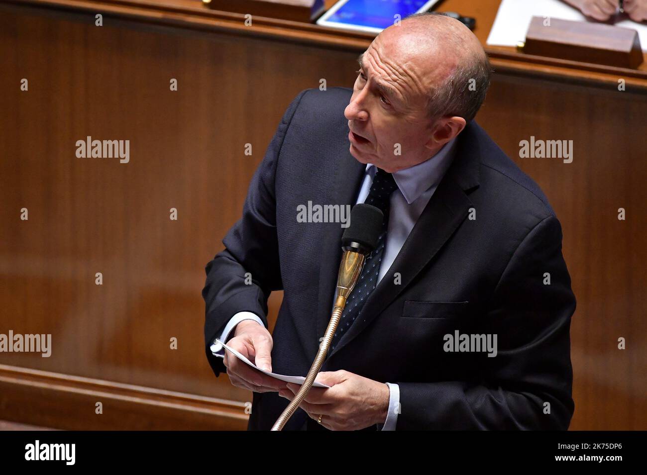 Il Ministro degli interni francese Gerard Collomb durante le interrogazioni settimanali al governo durante l'assemblea nazionale del 27 marzo 2018. Foto Stock