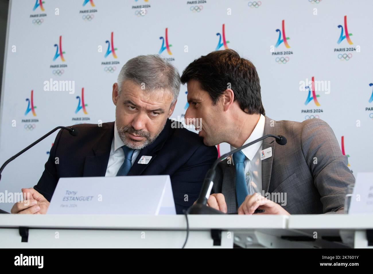 Conferenza stampa per prendere posizione sull'organizzazione dei Giochi olimpici a Parigi nel 2024, in occasione della visita della commissione di coordinamento del CIO. Alla presenza di Etienne Thobois, Direttore Generale del Comitato Organizzatore dei Giochi Olimpici di Parigi 2024, Tony Estanguet Presidente di Parigi 2024, a Parigi, il 18 giugno 2018. Foto Stock