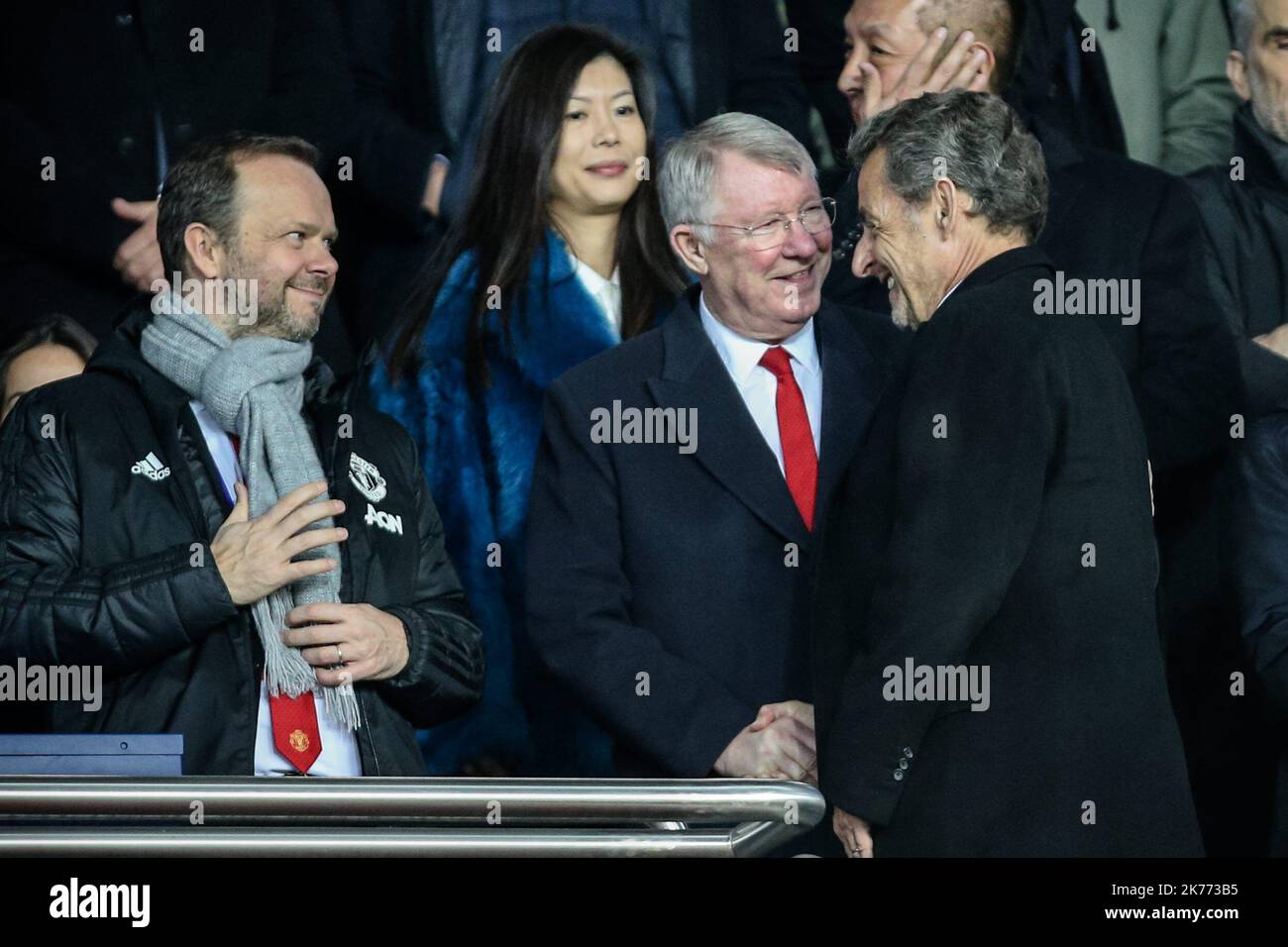 Sir Alex Ferguson e Nicolas Sarkozy durante il Round of 16, seconda tappa della partita della UEFA Champions League tra Paris Saint Germain e Manchester United FC al Parc des Princes, a Parigi il 6th marzo 2019. Foto Stock