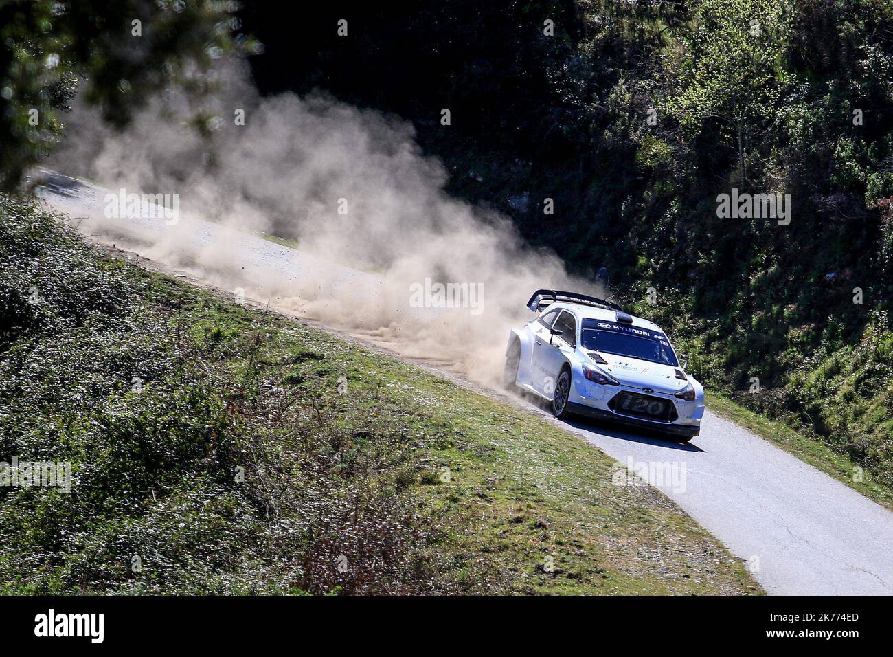 ©PHOTOPQR/CORSE MATIN ; Essais Hyundai i20 WRC sur les routes de Aghione en vue du Tour de Corse WRC 2019. Sébastien Loeb Foto Xavier GRIMALDI Bastia 14/03/2019 Sebastian Loeb di Francia guida il suo Hyundai i20 il 14 marzo 2019 per la prossima CORSICA linea Tour de Corse *** Caption locale *** Foto Stock
