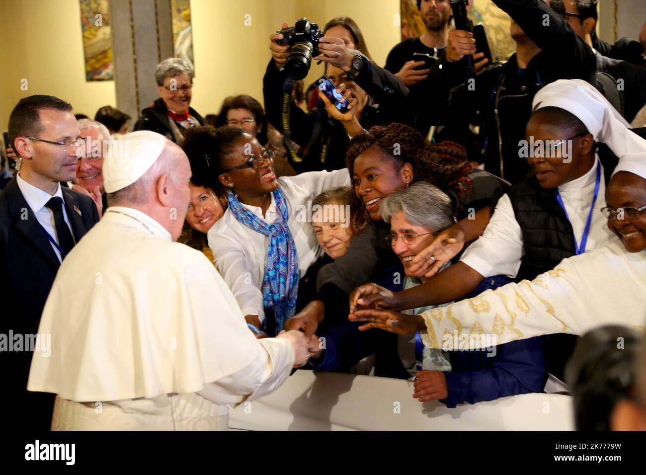 Papa Francesco ha celebrato la Messa nel complesso Moulay Abdallah di Rabat, capitale del Marocco, Davanti a diverse migliaia di fedeli.©Manoel Penicaud / le Pictorium/MAXPPP - Manoel Penicaud / le Pictorium - 31/03/2019 - Maroc / Rabat / Rabat - le Pape Francois una celebrità une messe au complexe Moulay Abdallah de Rabat, la capitale du Maroc devant plusieurs de fideles. / 31/03/2019 - Marocco / Rabat / Rabat - Papa Francesco ha celebrato la Messa nel complesso Moulay Abdallah di Rabat, capitale del Marocco, davanti a diverse migliaia di fedeli. Foto Stock