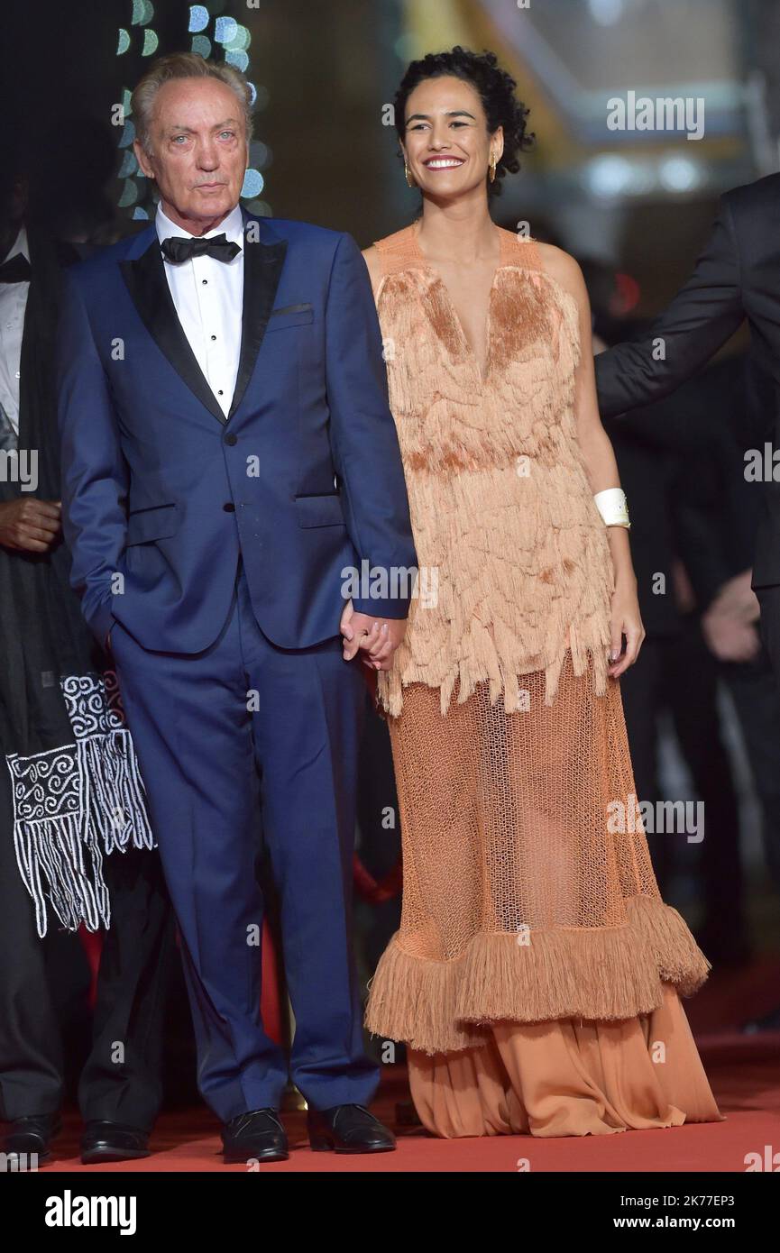 Barbara Colen e Udo Kier assistono alla proiezione di Nighthawk durante il 72nd° Festival annuale del cinema di Cannes. Foto Stock
