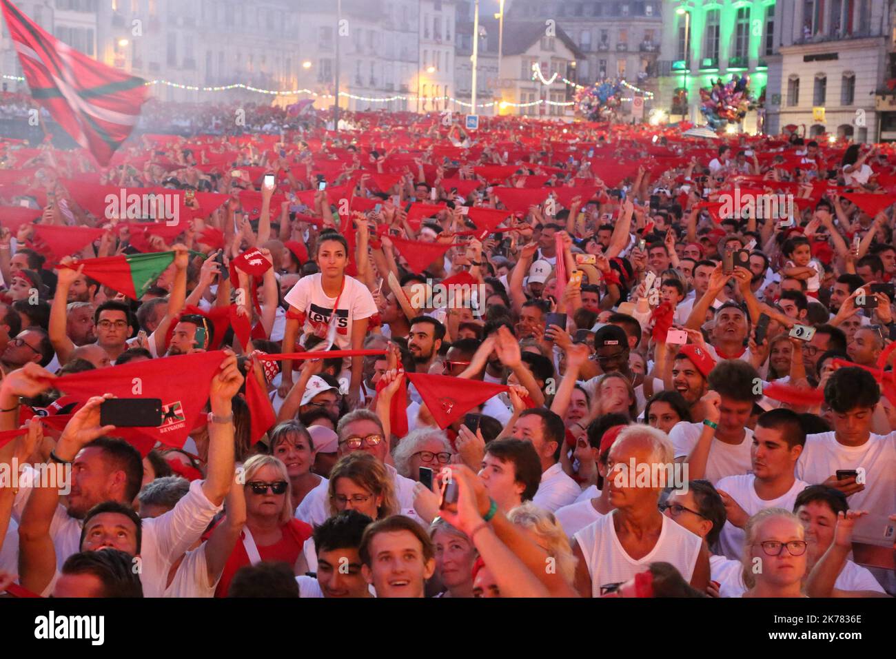 ©PHOTOPQR/SUD OUEST ; OUVERTURE DES FETES DE BAYONNE LE 24 07 2019 - BAYONNE FESTIVAL 2019 mercoledì 24th luglio alle ore 10,00 a domenica 28th luglio 2019 Foto Stock
