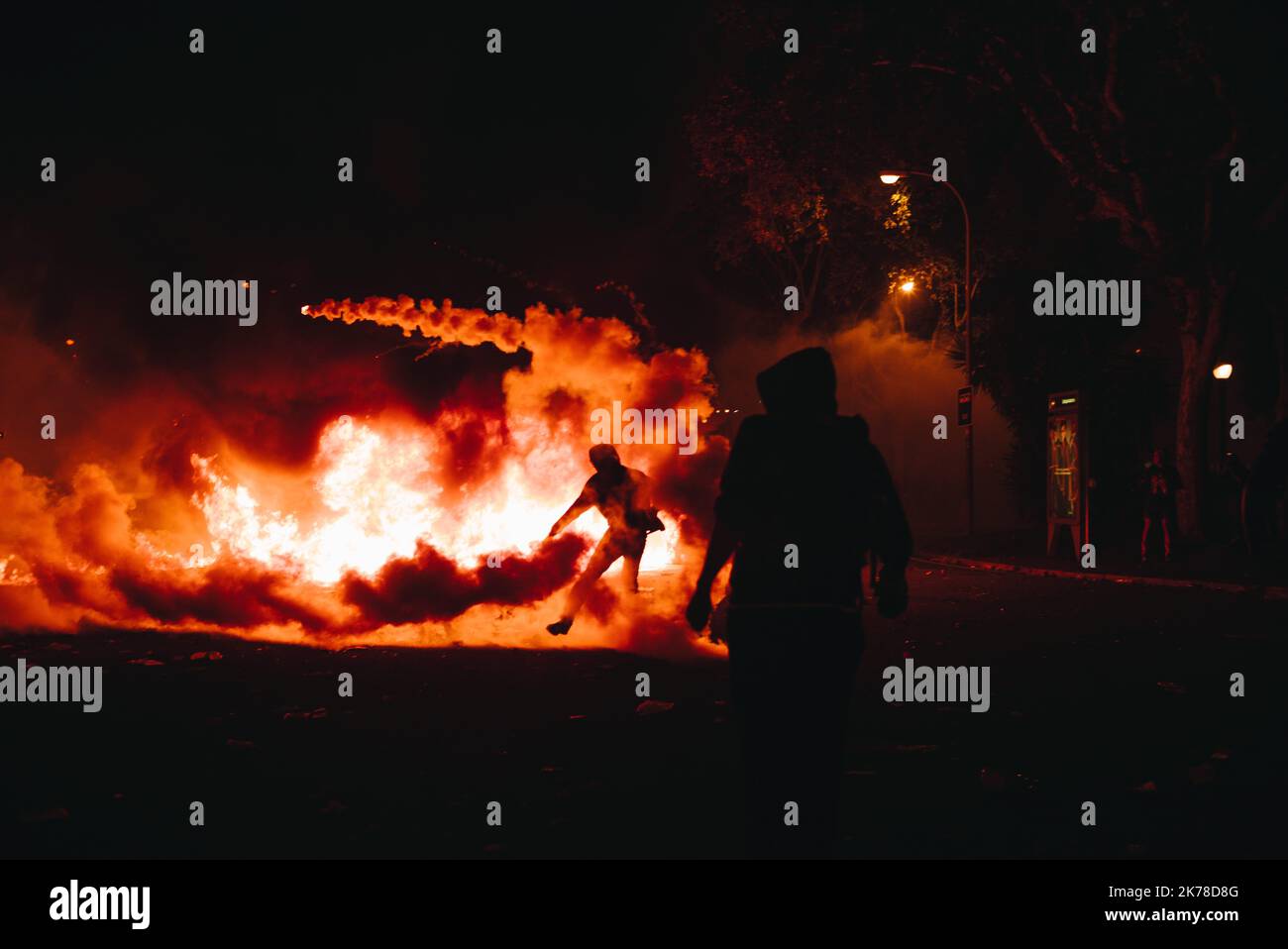 5th giorno di proteste contro le pene detentive richieste ai leader indipendenti catalani Foto Stock