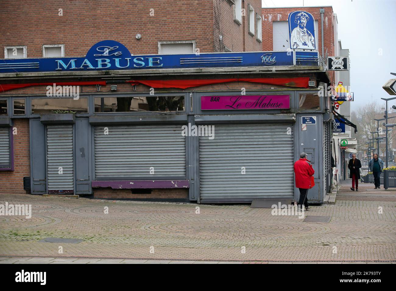 Francia, 16th 2020 marzo - caffè, ristoranti, cinema sono chiusi come nuove restrizioni per limitare la diffusione di covid-19 *** Didascalia locale *** Foto Stock