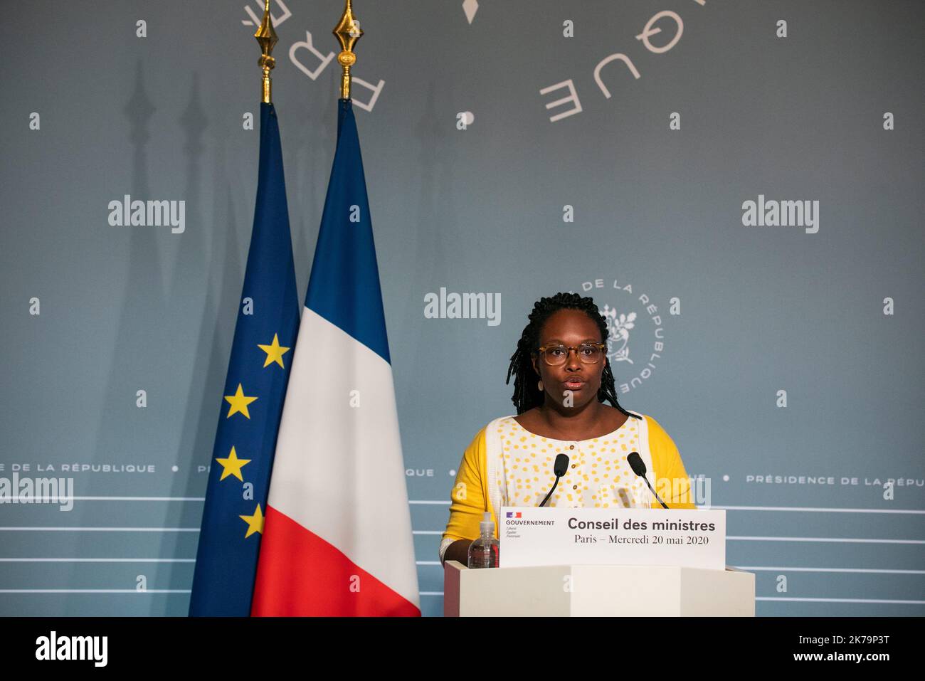 Sibeth Ndiaye, porte parole du gouvernement, Lors du Compte rendu du Conseil des Ministres - Consiglio dei ministri Francia, Parigi maggio 20 2020 Foto Stock