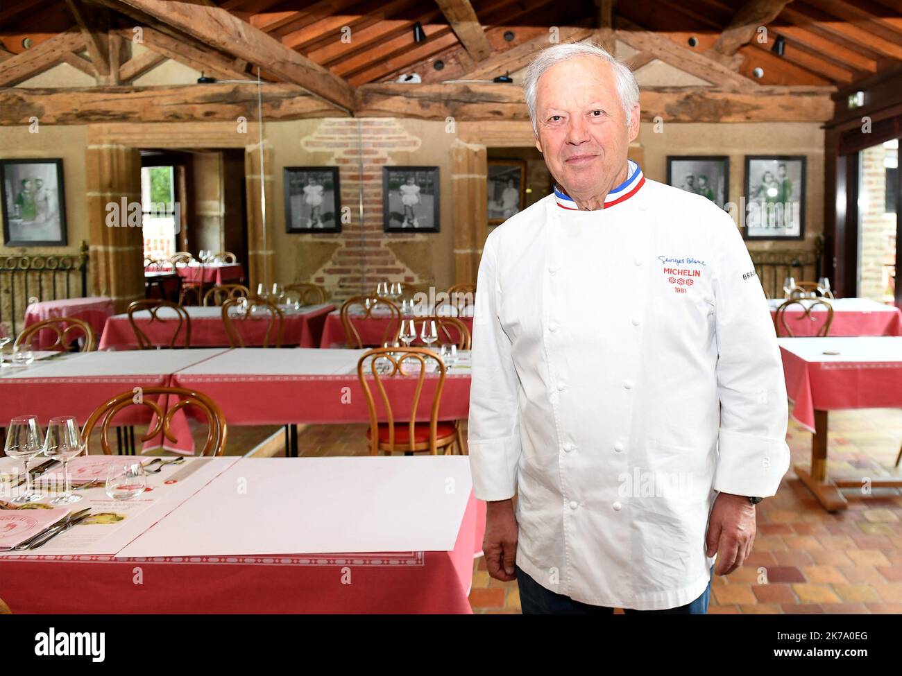 Â©PHOTOPQR/LE PROGRES/Catherine AULAZ - Vonnas 11/06/2020 - Georges Blanc - 11 juin 2020 -Georges Blanc, trois Ã©toiles, rouvre son Restaurant le vendredi 12 juin. L'Ancienne Auberge, accueille les clienti depuis le 5 juin. Vonnas 06/11/2020 - Georges Blanc - 11 giugno 2020 - Georges Blanc riapre il suo ristorante stellato questo venerdì 12 giugno. I clienti sono già lì. Foto Stock