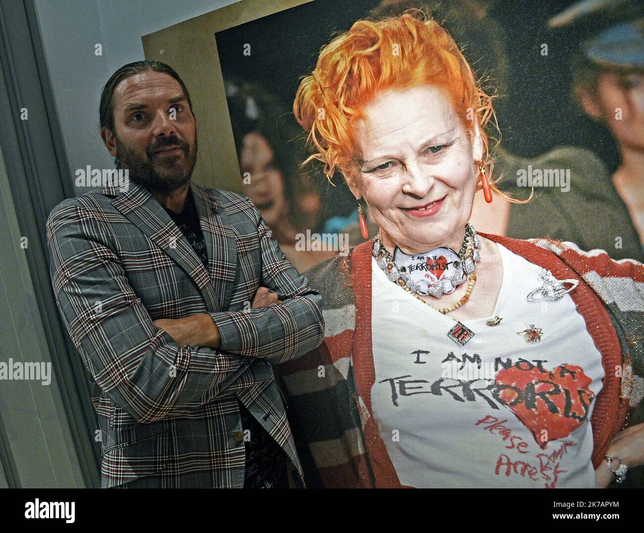 ©PHOTOPQR/LE PROGRES/Stéphane GUIOCHON - Lione 2e Arrondissement 08/09/2020 - Expo Vivienne Westwood -A Lione au musée des tissus Expo Vivienne Westwood ici Lee Price - dal 10 settembre al 17 gennaio 2021 il Museo del tessile ospiterà una grandiosa mostra dedicata alla designer britannica Vivienne Westwood. Foto Stock