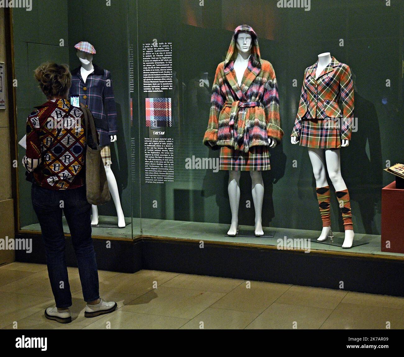 ©PHOTOPQR/LE PROGRES/Stéphane GUIOCHON - Lione 2e Arrondissement 08/09/2020 - Expo Vivienne Westwood - A Lione au musée des tissus Expo Vivienne Westwood - dal 10 settembre al 17 gennaio 2021 il Museo del tessile ospiterà una grandiosa mostra dedicata al designer britannico Vivienne Westwood. Foto Stock