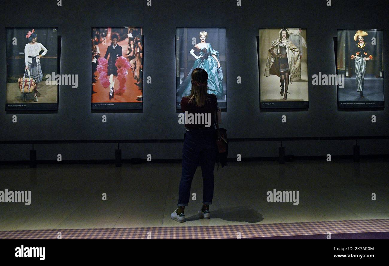 ©PHOTOPQR/LE PROGRES/Stéphane GUIOCHON - Lione 2e Arrondissement 08/09/2020 - Expo Vivienne Westwood - A Lione au musée des tissus Expo Vivienne Westwood - dal 10 settembre al 17 gennaio 2021 il Museo del tessile ospiterà una grandiosa mostra dedicata al designer britannico Vivienne Westwood. Foto Stock