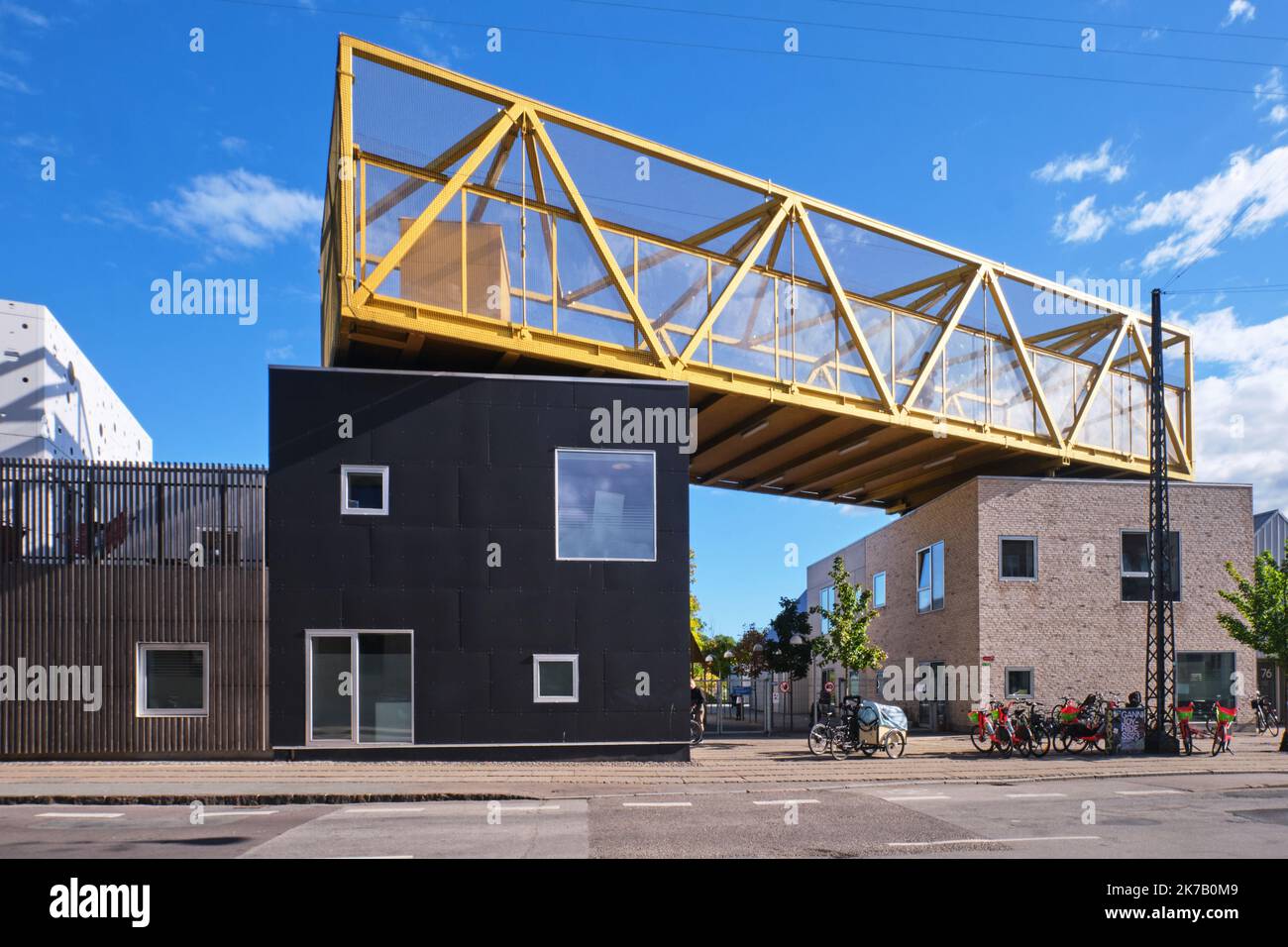 Copenhagen, Danimarca - Settembre 2022: Blocchi di Kids' City Christianshavn asilo nido centro di cura dei bambini a Princessegadem design by Cobe Architects Foto Stock