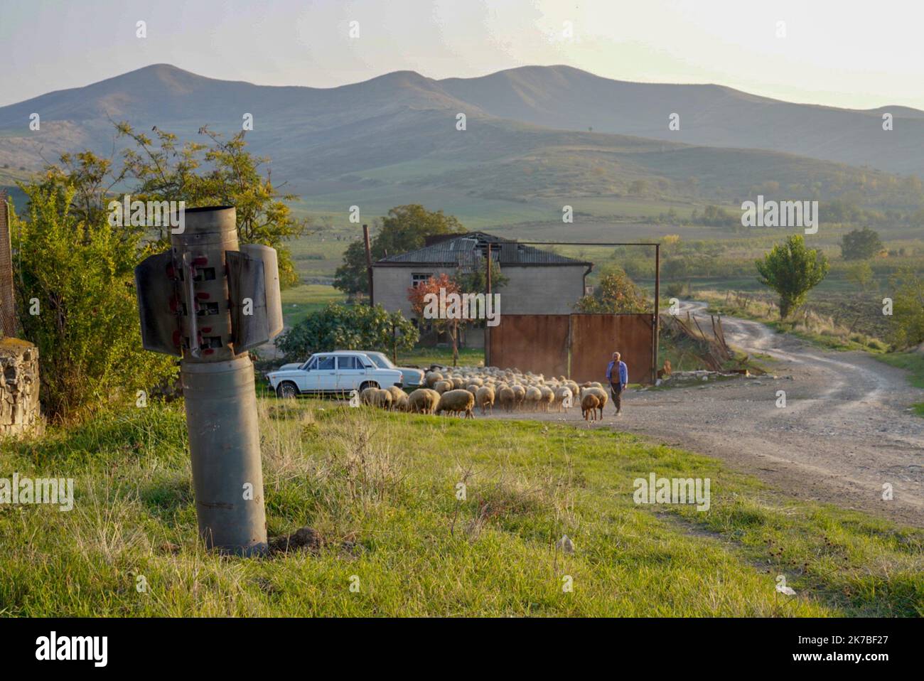 ©Gilles Bader/MAXPPP Bombes à sous munitions de fabrication israélienne utilisées par les azeris pour bombarder le Haut Karabakh bombe a grappolo realizzate da Azeris per bombardare il Nagorno Karabakh Foto Stock