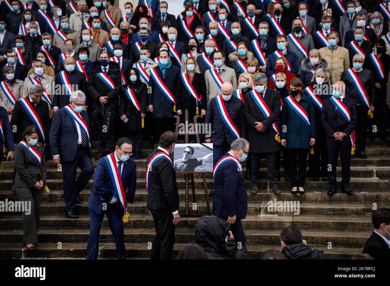 ©THOMAS PADILLA/MAXPPP - 20/10/2020 ; PARIGI, FRANCIA ; HOMMAGE DES DEPUTES A L' ASSEMBLEE NATIONALE AU PROFESSIONUR ASSASSINE LORS D' UNE ATTAQUE TRRORISTE, SAMUEL PATY. RICHARD FERRAND, PRESIDENTE DE L'ASSEMBLEE NATIONALE. - OMAGGIO DEI DEPUTATI A SAMUEL PATY FRANCIA - PARIGI OTT 20 2020 Foto Stock