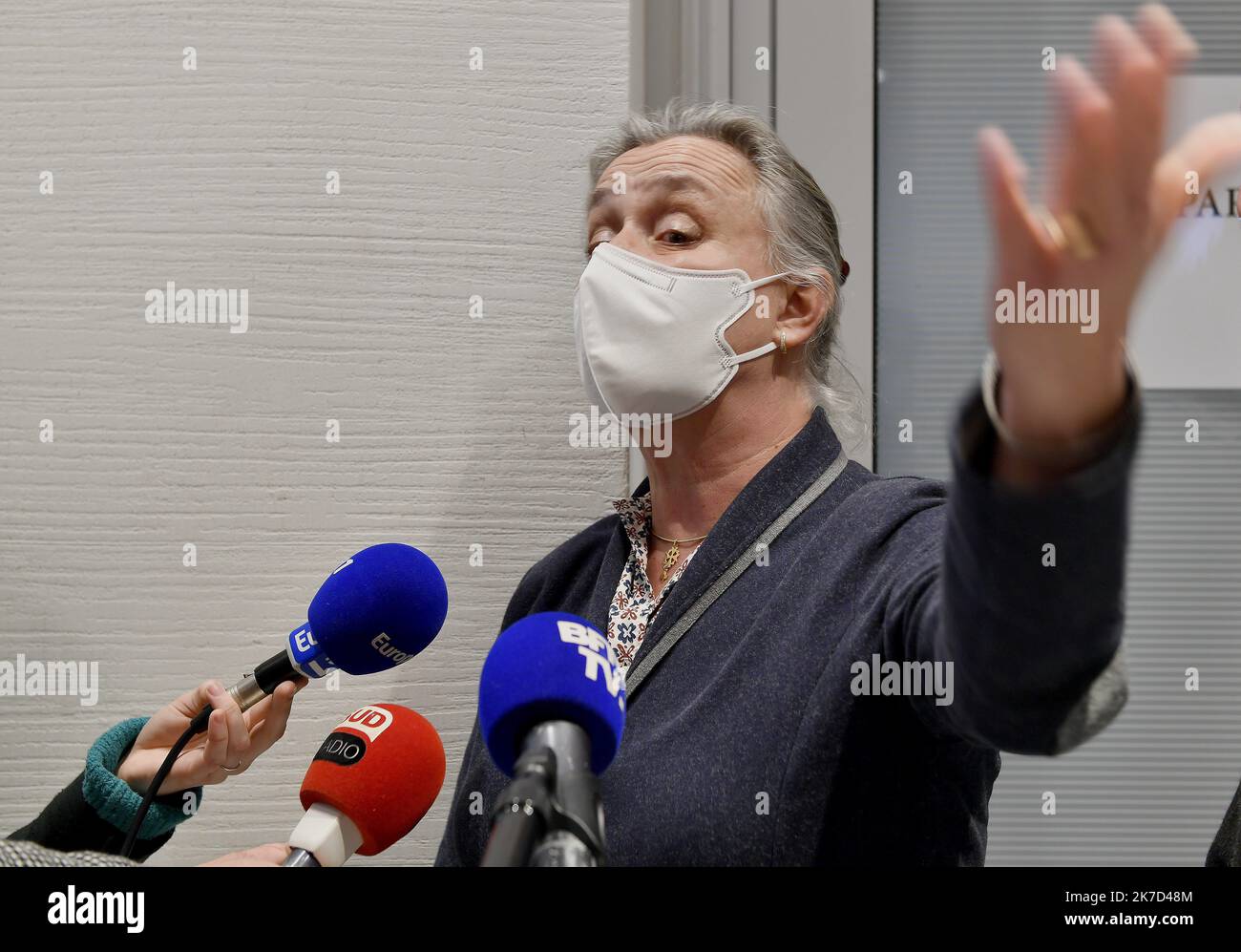 ©PHOTOPQR/OUEST FRANCE/Vincent MOUCHEL ; PARIS ; 29/03/2021 ; Irène Frachon pneumologue brestoise au tribunal coorectionnel de Paris pour le délibéré du procès du Médiator risort de la salle d'audience - i Paris Marzo 29 2021 il processo di scandalo sulla salute del mediatore Foto Stock