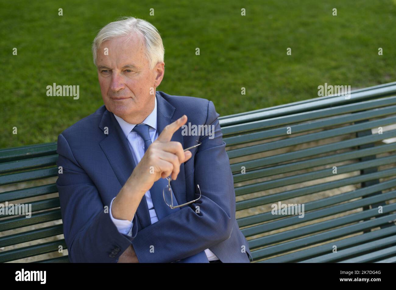 ©Julien Mattia / le Pictorium/MAXPPP - Julien Mattia / le Pictorium - 22/4/2021 - Francia / Ile-de-France ; Ile-de-France / Parigi - Portrait de l'ancien negociateur pour le brexit et futur Presidentiable, Michel Barnier a Paris le 22 avril 2021. / 22/4/2021 - Francia / Ile-de-France (regione) ; Ile-de-France (regione) / Parigi - Ritratto dell'ex negoziatore Brexit e potenziale futuro candidato presidenziale Michel Barnier a Parigi il 22 aprile 2021. Foto Stock