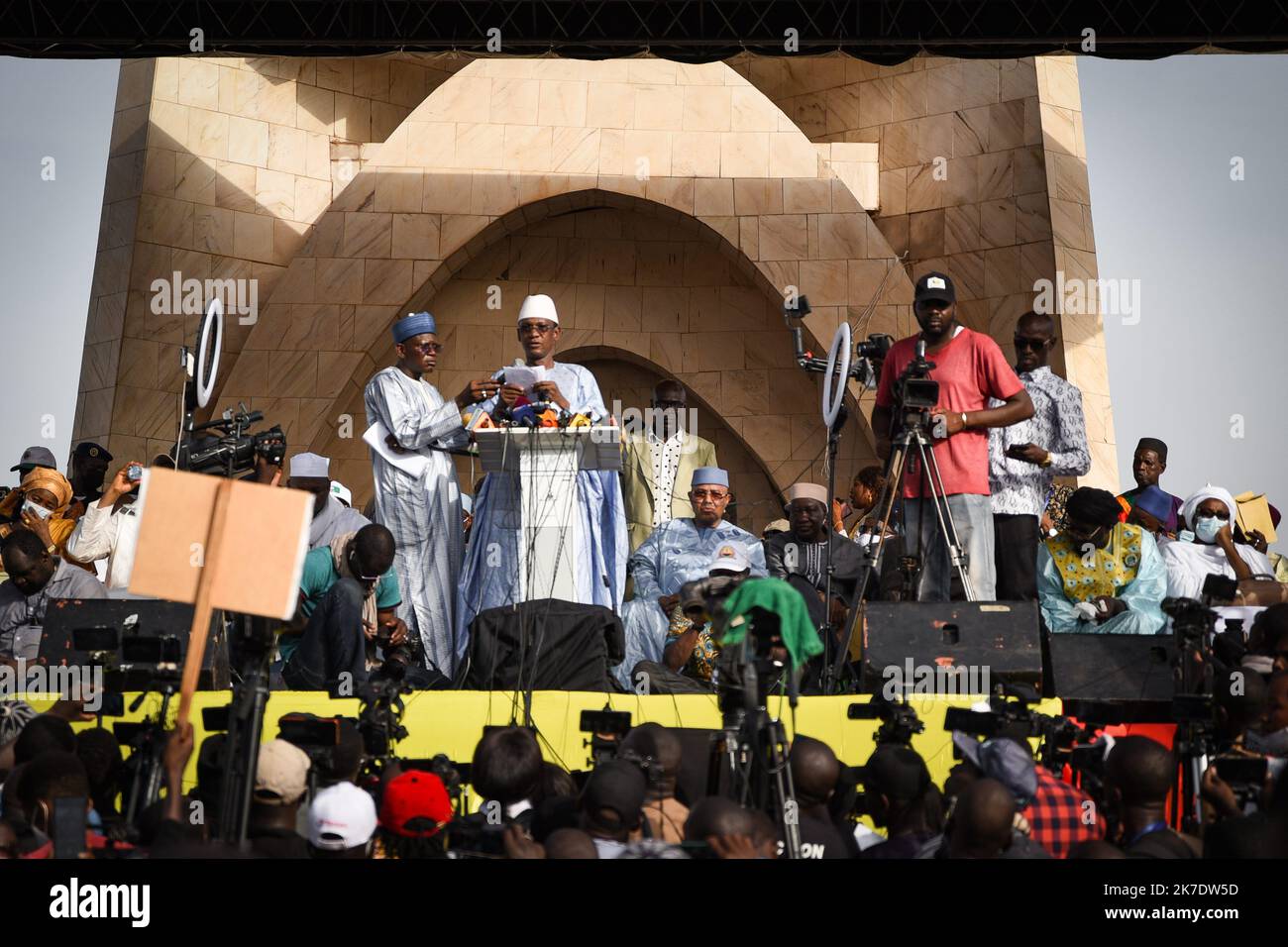 ©Nicolas Remene / le Pictorium/MAXPPP - Nicolas Remene / le Pictorium - 04/06/2021 - Mali / District de Bamako / Bamako - Discours du Dr Choguel Kokalla MAIGA, president du Mouvement du 5 juin-Rassemblement des Forces patriotiques (M5-RFP), Et qui avait appele a une grande mobilitation ce vendredi 4 juin 2021 sur le boulevard de l'independance a Bamako afin de celebrer le Premier anniversaire de la creation du Mouvement, mais aussi d'inviter les autorites de la Transition a travailler pour la bonne marche du Pays. A ce jour, le decert de nomination du Premier ministre qui devrait etre le presi Foto Stock