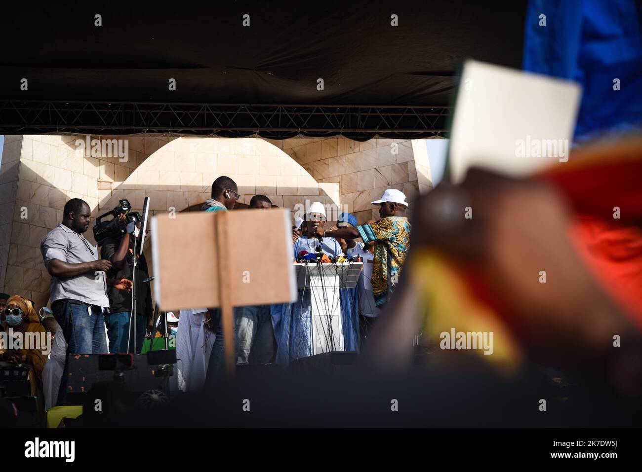 ©Nicolas Remene / le Pictorium/MAXPPP - Nicolas Remene / le Pictorium - 04/06/2021 - Mali / District de Bamako / Bamako - Discours du Dr Choguel Kokalla MAIGA, president du Mouvement du 5 juin-Rassemblement des Forces patriotiques (M5-RFP), Et qui avait appele a une grande mobilitation ce vendredi 4 juin 2021 sur le boulevard de l'independance a Bamako afin de celebrer le Premier anniversaire de la creation du Mouvement, mais aussi d'inviter les autorites de la Transition a travailler pour la bonne marche du Pays. A ce jour, le decert de nomination du Premier ministre qui devrait etre le presi Foto Stock