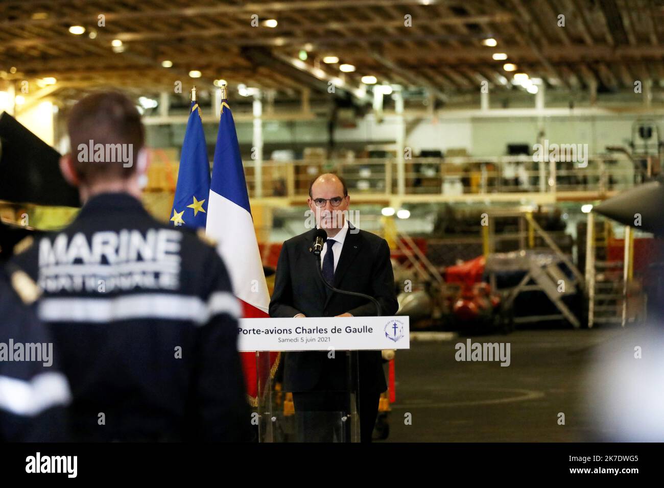 ©PHOTOPQR/NICE MATIN/VALERIE LE PARC ; TOULON ; 05/06/2021 ; VISITE DE JEAN CASTEX SUR LE PORTE AVIONS IL PRIMO MINISTRO CASTEX DI CHARLES DE GAULLE VISITA LA PORTAEREI CHARLES DE GAULLE. Foto Stock