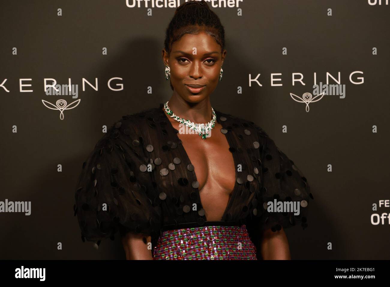 ©Pierre Teyssot/MAXPPP ; Kering Women in Motion Awards - Cannes Film Festival 2021. 74th edizione del Festival International du Film de Cannes sotto l'epidemia di Covid-19 il 11/07/2021 a Cannes, Francia. Arrivo degli ospiti. Jodie Turner-Smith. Â© Pierre Teyssot / Maxppp il Festival Internazionale del Cinema di Cannes 74th, in Francia. Foto Stock