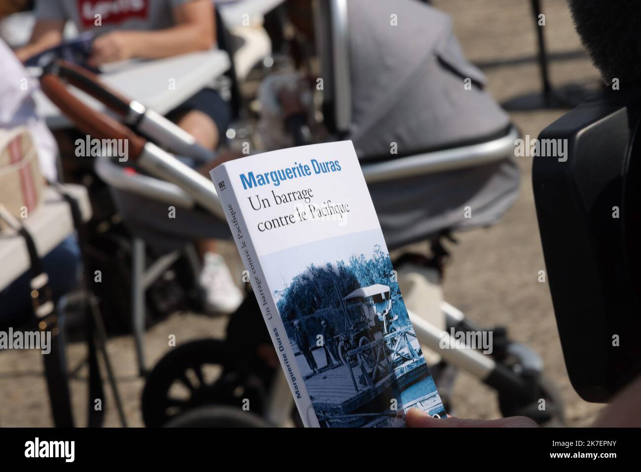 ©PHOTOPQR/LE PARISIEN/pH Lavieille ; LE BOURGET ; 05/09/2021 ; ' la Dictée Géante ' avec Thomas Pesquet co-organisé par le musée de l'Air , France Culture avec le soutien de l'Agence Spatiale Européenne.et de l'Espace au Bourget. Dictée Issue du livre de Marguerite Duras ' un barrage contre le Pacifique '. 2021/09/06. La Dictée Géante con Thomas Pesquet, co-organizzato dal Musée de l'Air , France Culture con il sostegno dell'Agenzia spaziale europea. Dettato dal libro di Marguerite Duras "A Dam Against the Pacific". Foto Stock