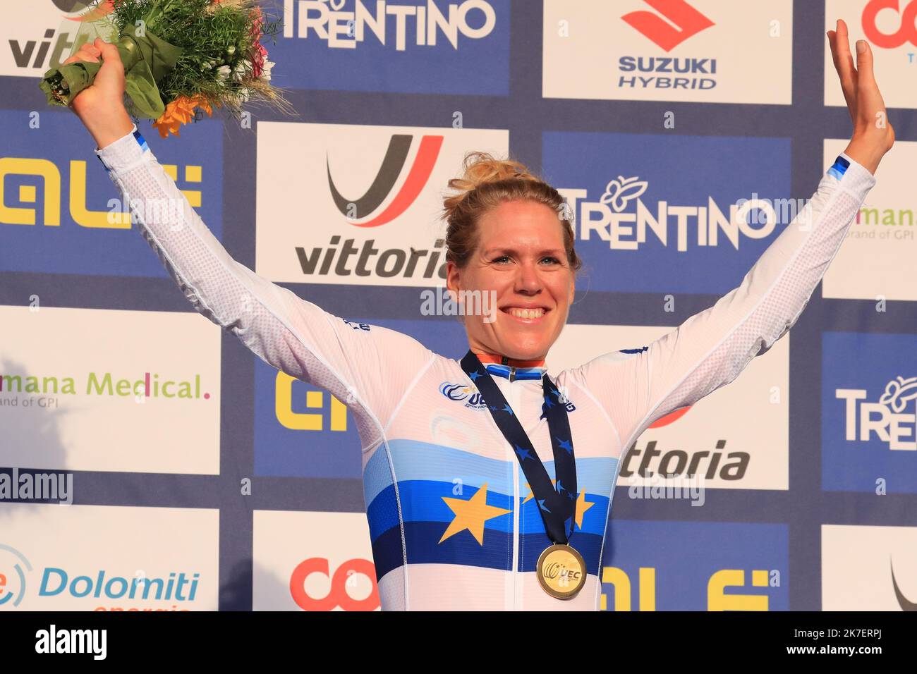 ©Pierre Teyssot/MAXPPP ; Campionato europeo di ciclismo su strada 2021 UEC. Trento, Italia il 11 settembre 2021. Elite Women Road Race, Ellen VAN DIJK (NED). Â Pierre Teyssot / Maxppp Foto Stock