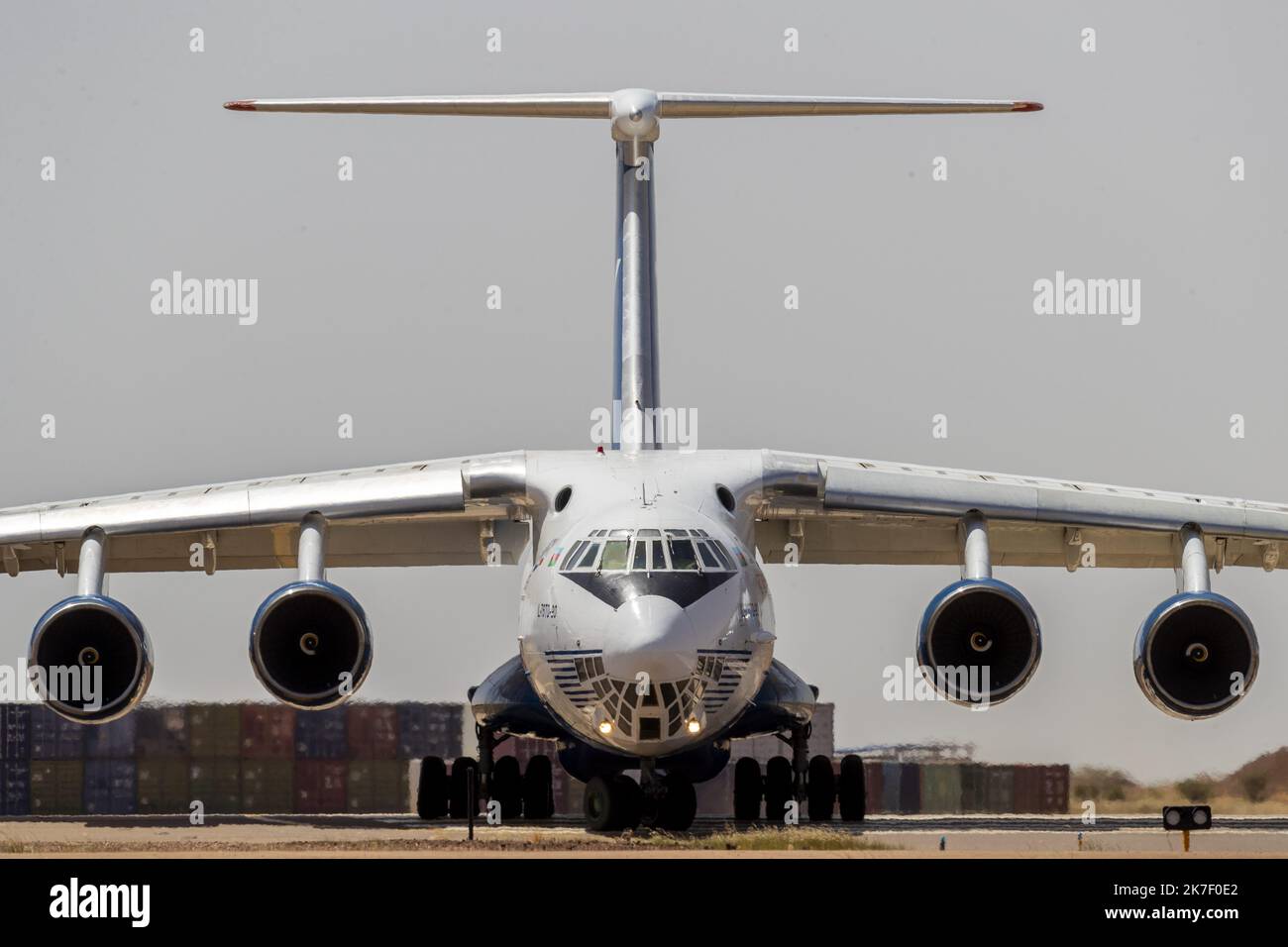©PHOTOPQR/LA PROVENCE/SPEICH Frédéric ; Gao ; 20/09/2021 ; Reportage sur l'opération militaire Barkhane Lutte contre les Groupes Armés Terroristes (GAT) djihadistes dans la BSS (Bande Sahelo Saharienne) Avion Cargo Iliouchine il-76 Takébais (Task Force integrata) Basato sulla base operativa avanzata (BAO) di Ménaka per addestrare i soldati delle forze armate del Malian e combattere contro i gruppi terroristici armati jihadisti (GAT) nel BSS (banda Sahelo) Sahariana) nel Mali nord-orientale vicino al confine con il Niger Foto Stock