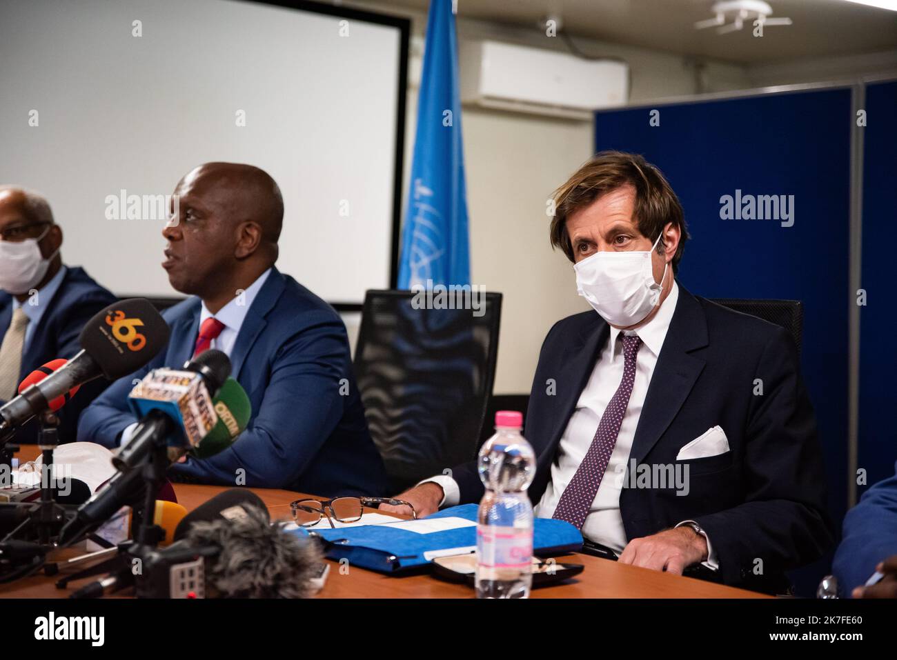 ©Nicolas Remene / le Pictorium/MAXPPP - Point de Presse ce dimanche 24 octobre 2021 au quartier General de la MINUSMA a Bamako au Mali de la deleguation du Conseil de securite des Nations unies qui a rencontre les autorites de la Transition ces jours-ci. Le point de presse s'est tenu presence de l'Ambassadeur du Niger aupres des Nations Unies, Abdou Abarry, figlio omologo francais Nicolas de Riviere, et l'Ambassadeur kenyan, Martin Kimani, Dont le paga assicurare la presidence du Conseil de securite aini que du Representant special du Secretaire General des Nations Unies au Mali et Chef de la MI Foto Stock