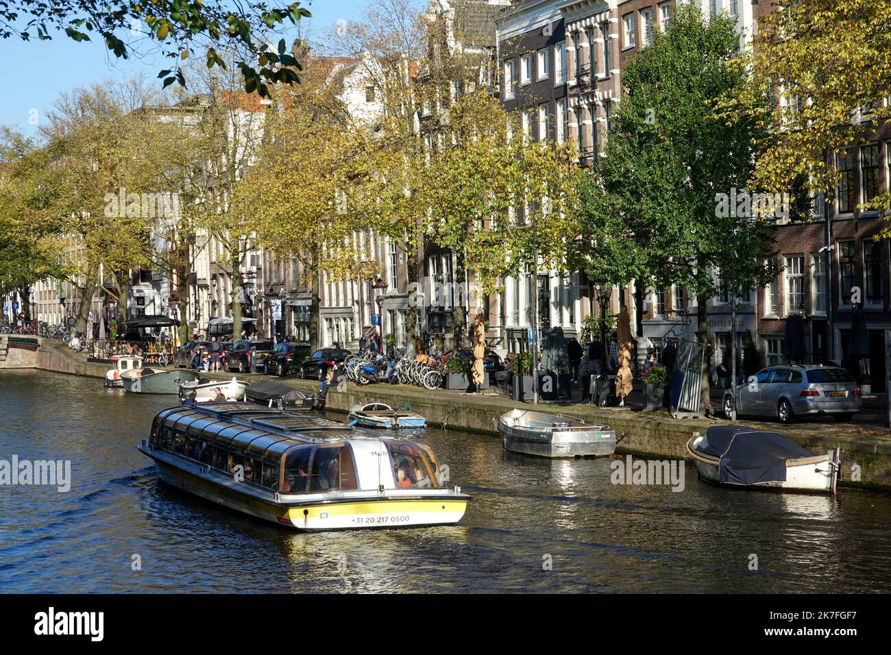 ©PHOTOPQR/OUEST FRANCE/Franck Dubray ; Amsterdam ; 04/11/2021 ; la ville d' Amsterdam dans les Pays Bas , avec les canaux et déplacements en vélo. (Foto Franck Dubray) - viste generali di Amsterdam, Paesi Bassi, il nov 2021 Foto Stock