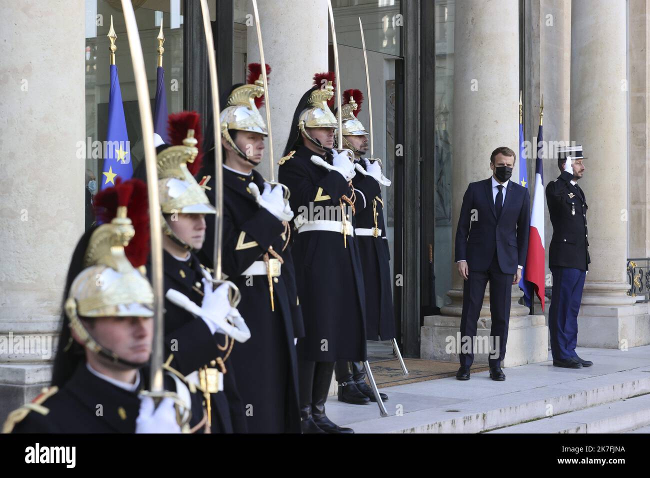 ©Sebastien Muylaert/MAXPPP - Presidente francese Emmanuel Macron dopo il loro incontro al Palazzo Elysee a Parigi, Francia, 12.11.2021 Foto Stock