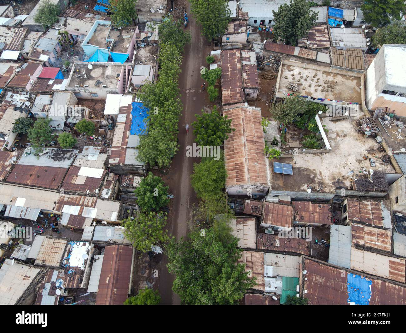 ©Nicolas Remene / le Pictorium/MAXPPP - Vue eyrienne de l'urbanization d'un quartier de Bamako au Mali le 23 ottobre 2021. Foto Stock