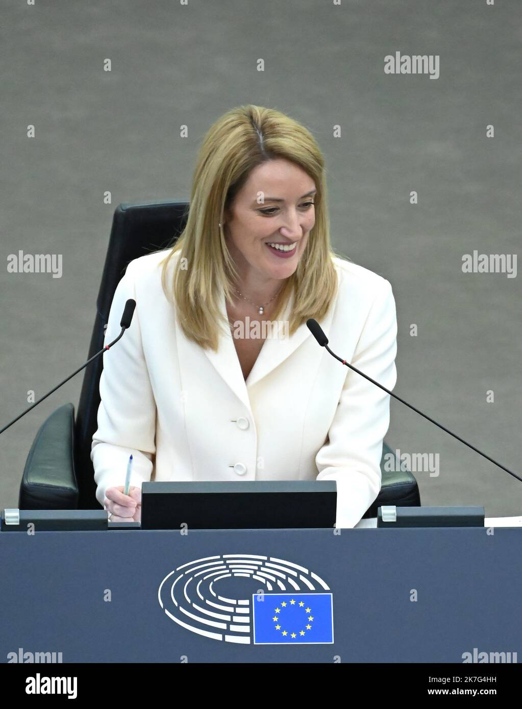 ©PHOTOPQR/l'ALSACE/Jean-Marc LOOS ; Strasbourg ; 18/01/2022 ; Roberta Metsola élue présidente du parlement européen à Strasbourg le 18 JANVIER 2022; - 2022/01/18 - Roberta METSOLA, nuovo Presidente del Parlamento europeo. Foto Stock