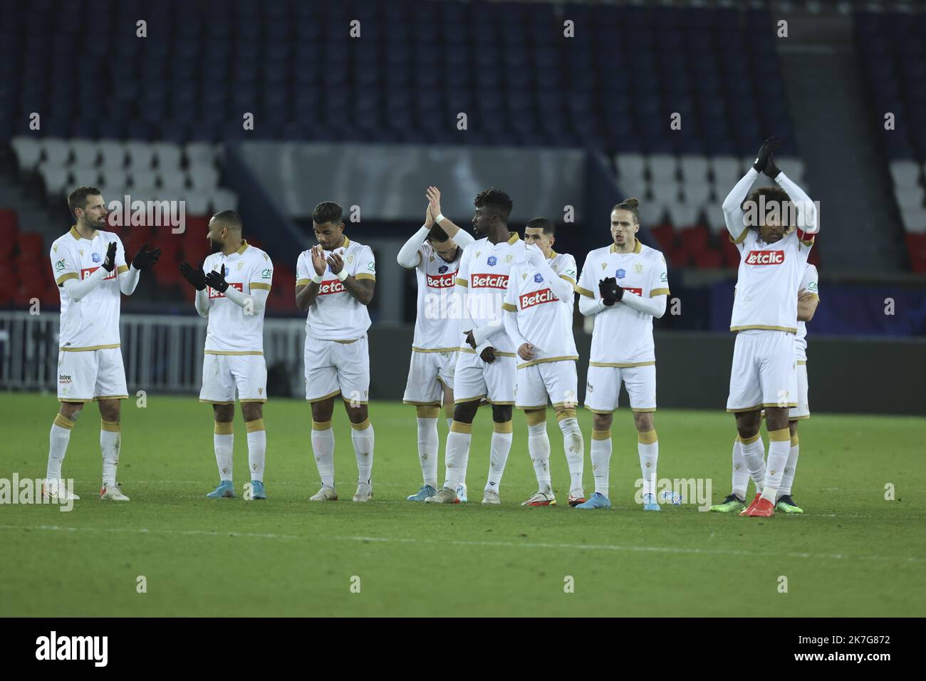 ©Sebastien Muylaert/MAXPPP - Team di OGC Nice durante la sessione di penalità durante la partita di Coppa di Francia tra Parigi e Nizza a Parigi, Francia. 31.01.2022 Foto Stock