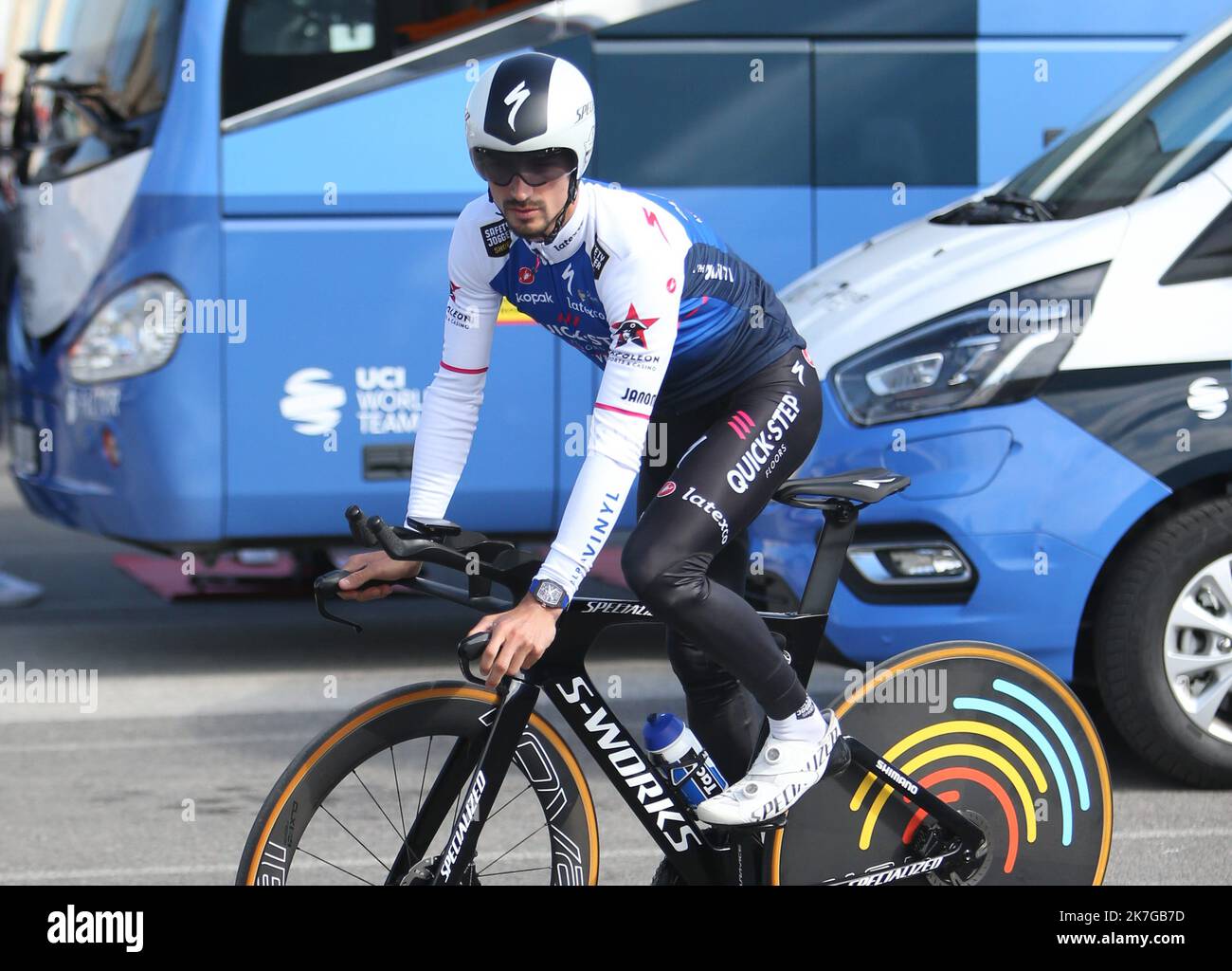 ©Laurent Lairys/MAXPPP - ALAPHILIPPE Julian di Quick-Step Alpha Vinyl Team durante il Tour de la Provence 2022, gara ciclistica, Prologue, Time Trial (7,2 km) il 10 febbraio 2022 a Berre-l'Ã, Francia - Foto Laurent Lairys / Foto Stock