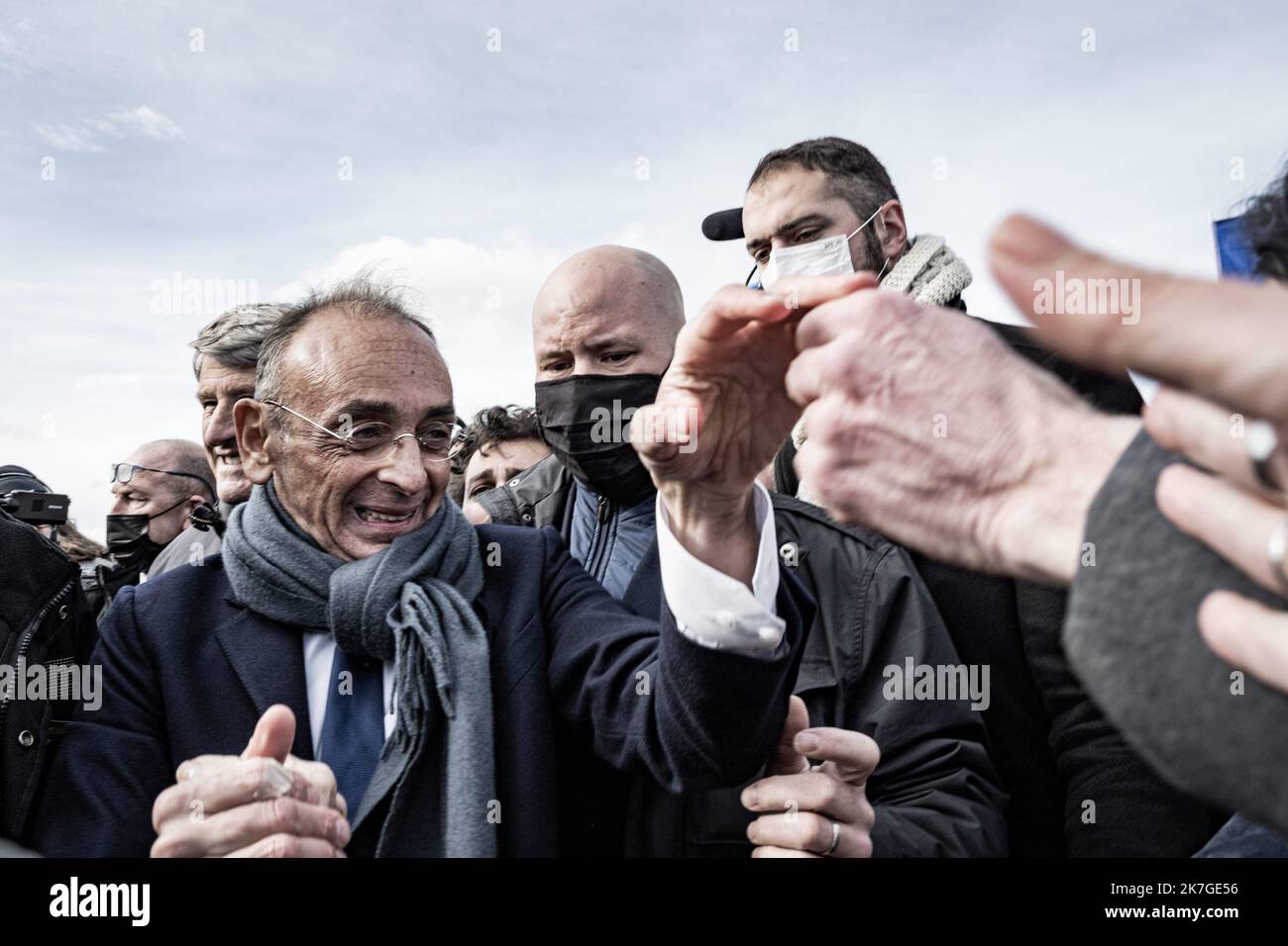 ©Nicolas Cleuet / le Pictorium/MAXPPP - Mont Saint Michel 19/02/2022 Nicolas Cleuet / le Pictorium - 19/2/2022 - Francia / Normandie / Mont Saint Michel - Meeting d'Eric Zemmour au Mt St Michel, Presidentielle 2022, 19 02 2022. / 19/2/2022 - Francia / Normandia / Mont di San Michele - incontro di Eric Zemmour a Mt St Michel, Presidentielle 2022, 19 02 2022. Foto Stock