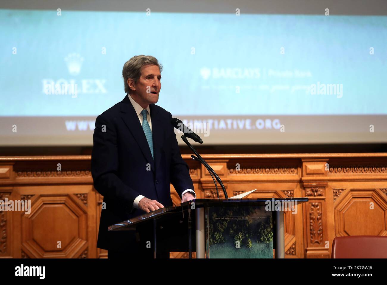 ©PHOTOPQR/NICE MATIN/Jean Francois Ottonello ; Monaco ; 21/03/2022 ; Monaco Blue Initiative avec le Prince -AlbertII et John Kerry, envoye spécial chargé du climber, membre du cabinet du president américain JoeBiden - au musee oceanographique de Monaco - John Kerry - marzo 21st 2022. Iniziativa Monaco Blue con Prince-Albert II e John-Kerry Foto Stock