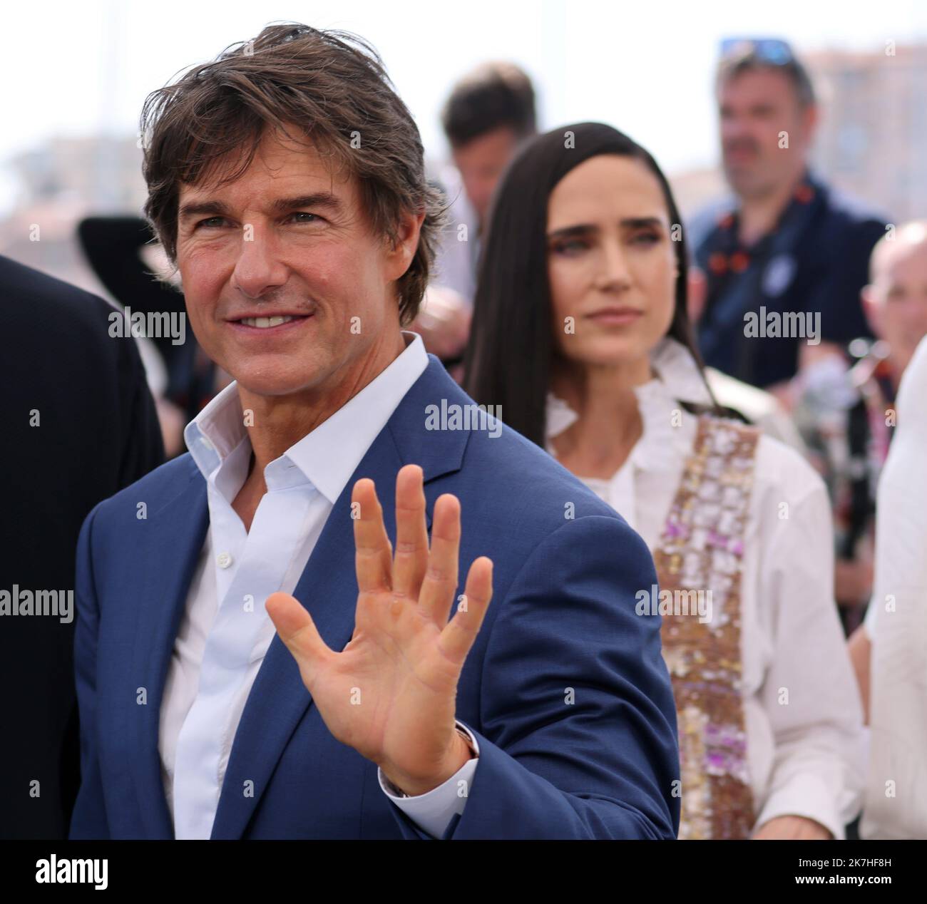 ©PHOTOPQR/NICE MATIN/Frantz Bouton ; Cannes ; 18/05/2022 ; l'attore statunitense Tom Cruise (L) e l'attrice statunitense Jennifer Connelly posano durante una fotocall per il film 'Top Gun : Maverick' alla 75th edizione del Festival di Cannes a Cannes, nel sud della Francia, il 18 maggio 2022. Foto Stock