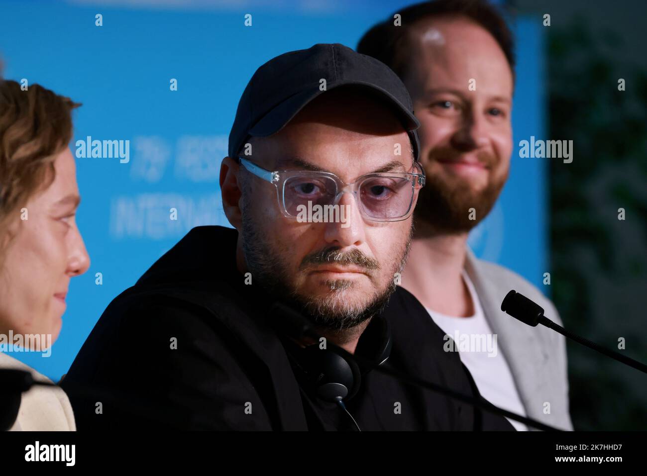 ©PHOTOPQR/NICE MATIN/Frantz Bouton ; Cannes ; 19/05/2022 ; il regista russo Kirill Serebrennikov arriva a tenere una conferenza stampa per il film 'la moglie di Tchaikovsky (Zhena Chaikovskogo)' alla 75th edizione del Festival di Cannes a Cannes, nel sud della Francia, il 19 maggio 2022 Foto Stock