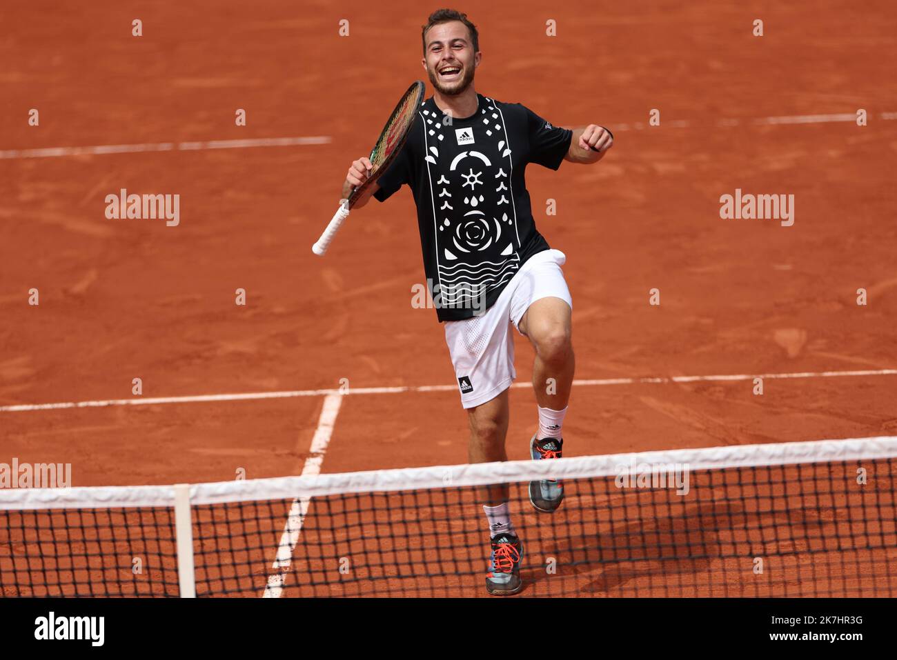 ©PHOTOPQR/LE PARISIEN/LP / ARNAUD JOURNOIS ; PARIS ; 26/05/2022 ; TENNIS , ROLAND GARROS 2022 , HUGO GASTON VS PEDRO CACHIN Foto Stock